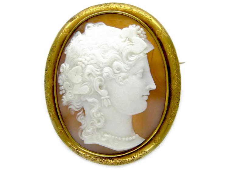 Victorian 18ct Gold Shell Cameo of a Classical Ladies Head