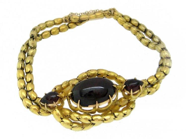 Victorian 18ct Gold & Cabochon Garnet Bracelet