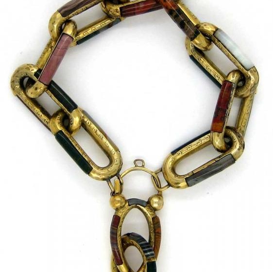 Victorian 9ct Gold Scottish Links Bracelet set with Agates
