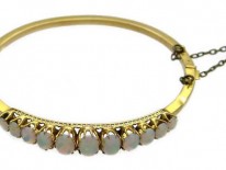 Edwardian 15ct Gold Bangle set with Opals
