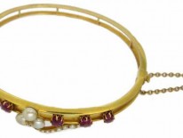 15ct Gold, Ruby & Pearl Bangle