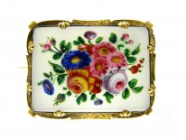 Victorian 15ct Gold & Chalcedony Painted Flowers Brooch