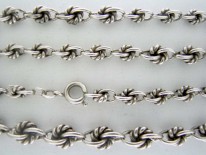Silver Knot-Link Necklace