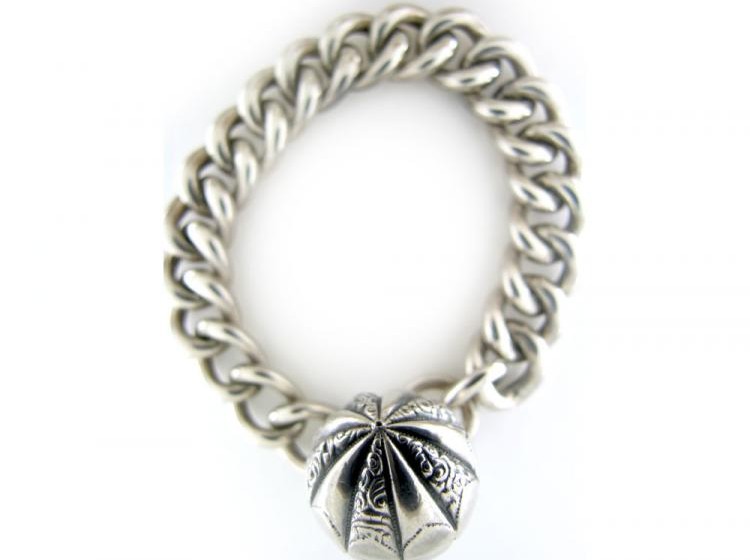 Curb Link Ball Bracelet