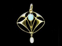 9ct Gold Opal Pendant