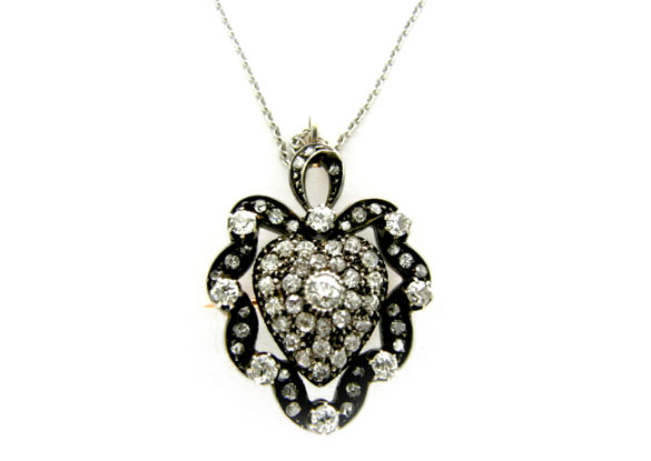 Diamond Pavé Heart Pendant