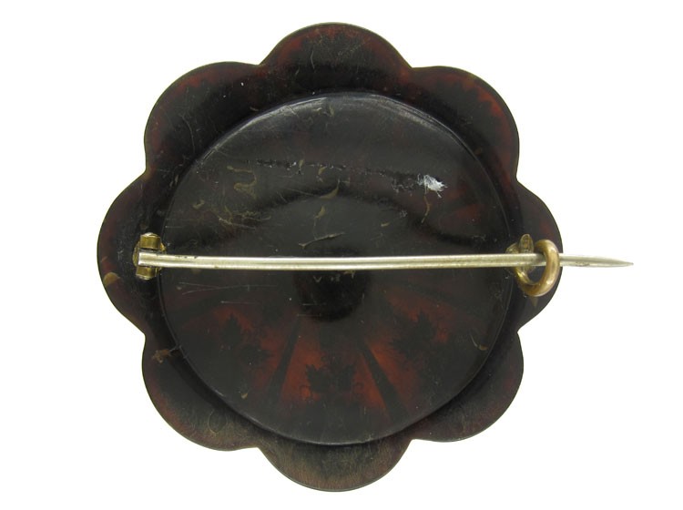 Tortoiseshell Pique Brooch