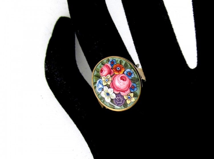 18ct Gold Swiss Enamel Flower Ring
