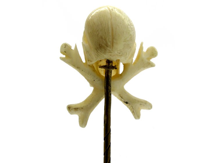 Skull & Crossbones Tie Pin