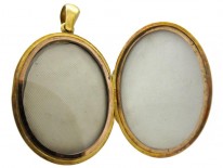 18ct Gold Locket