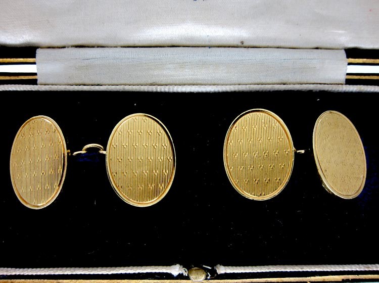 18ct Gold Pair of Goldsmiths & Siversmiths Cufflinks