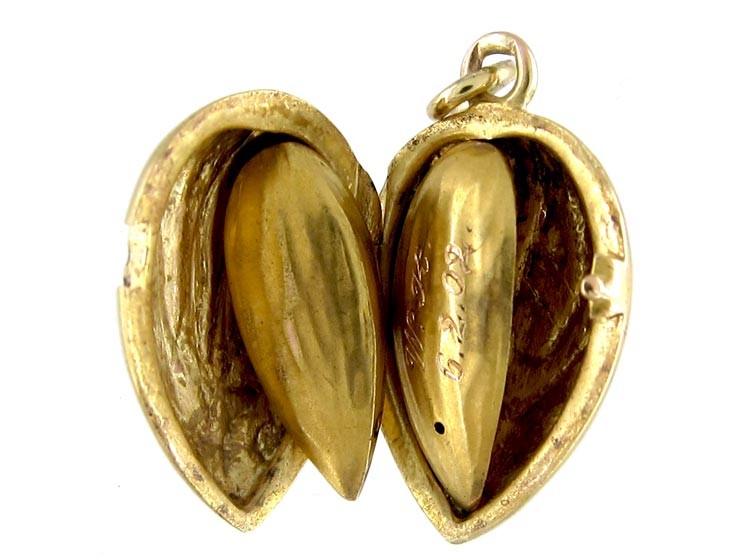 Almond Charm