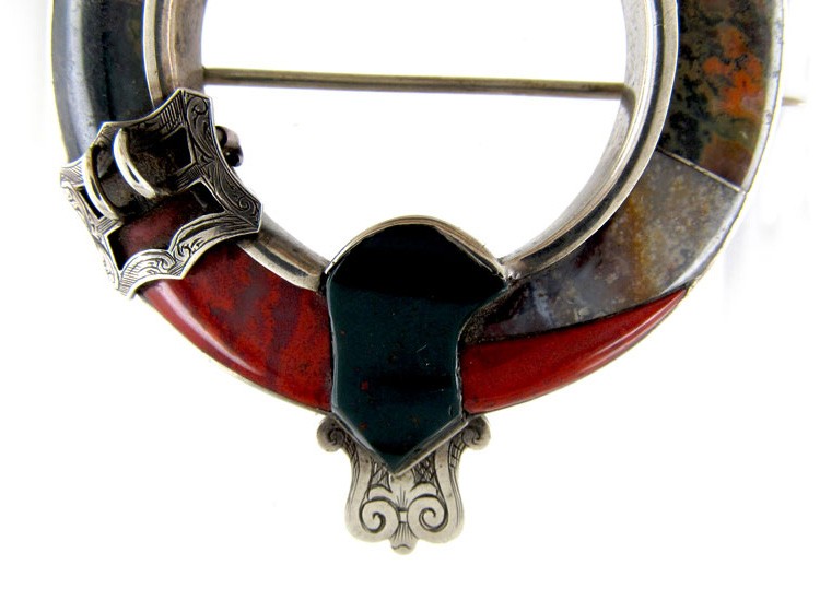 Scottish Silver & Agate Garter Brooch