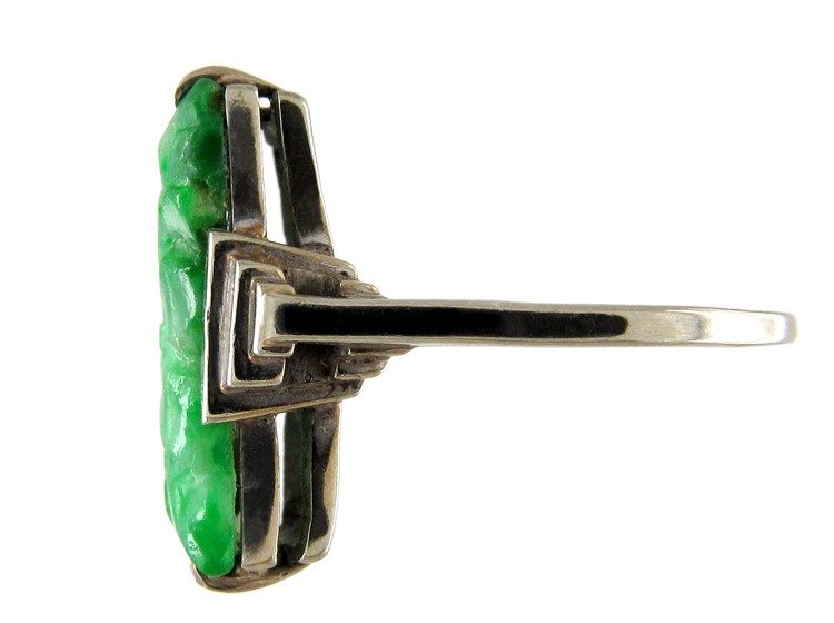 Carved Jade White Gold Art Deco Ring