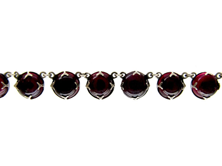 Cabochon Garnet Silver Collar