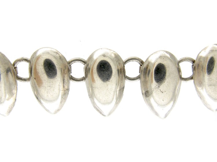 Silver Almond Shaped Collar