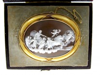 Neo Classical Shell Cameo in Original Case