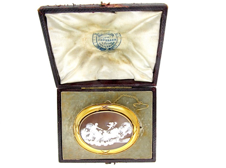 Neo Classical Shell Cameo in Original Case