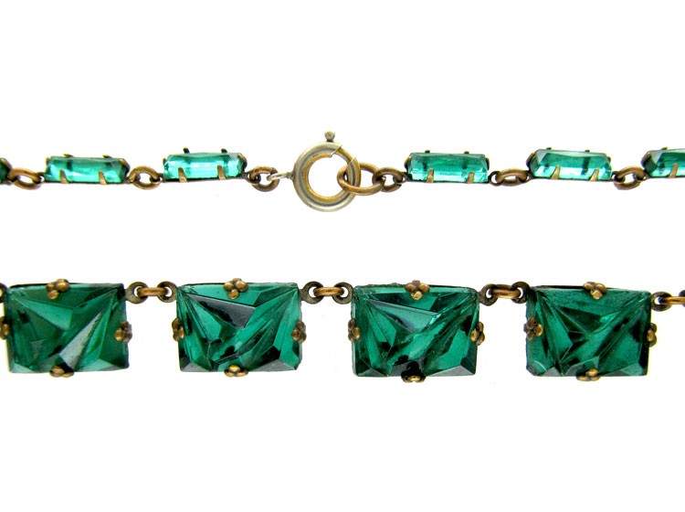 Art Deco Green Glass Necklace