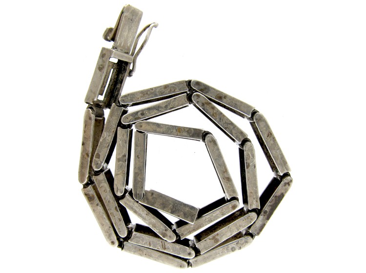 Silver Key Design Collar