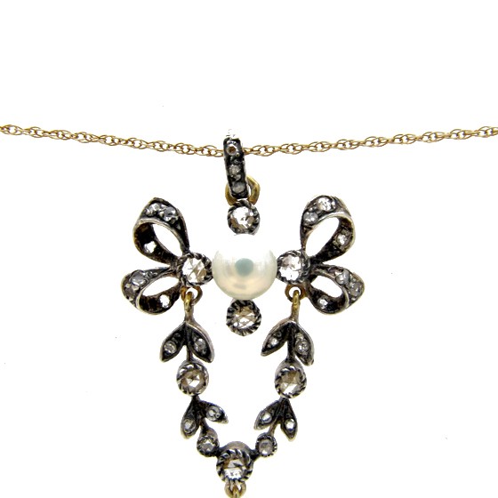 Diamond & Pearl Pendant on Chain