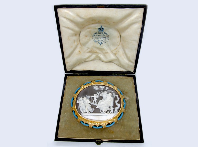 Carved Shell Cameo Brooch in Original Case
