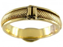 Georgian 18ct Gold Clasped Fede Hands Opening Ring