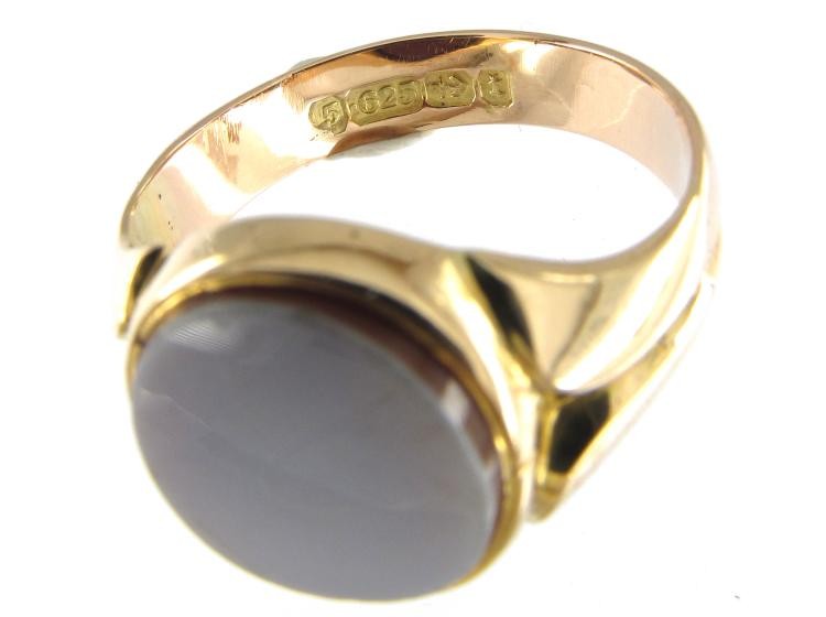 Victorian Carnelian 15ct Gold Signet Ring
