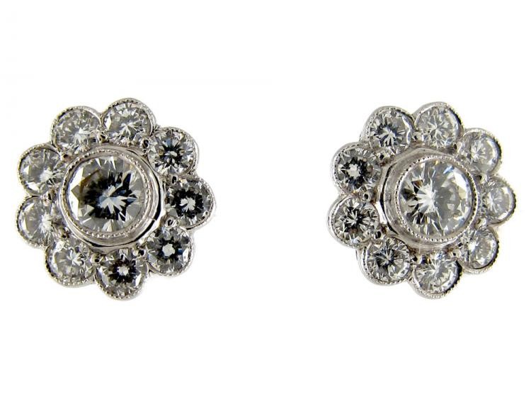 Diamond Flowerhead Cluster Earstuds