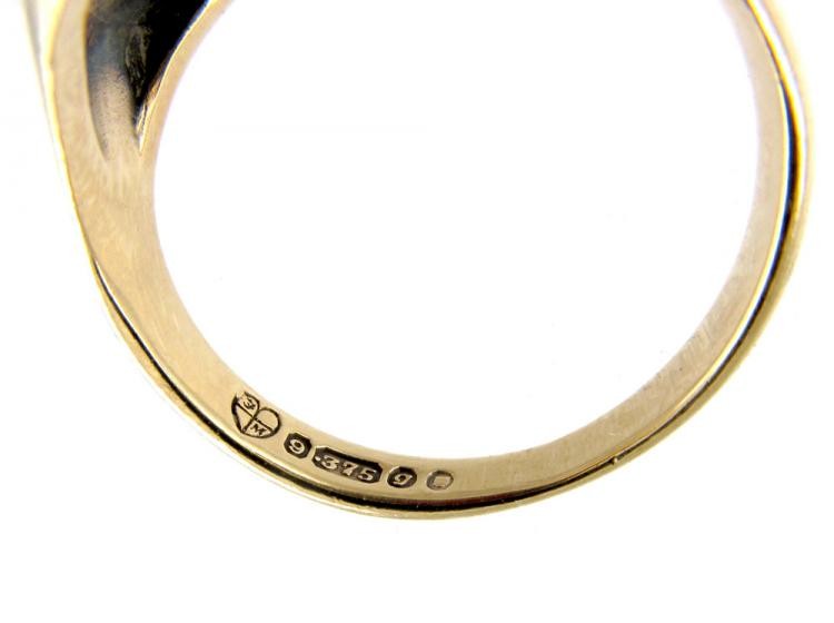 Garnet Cabochon 9ct Gold Ring