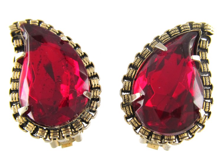 Vintage Paste Leaf Earrings