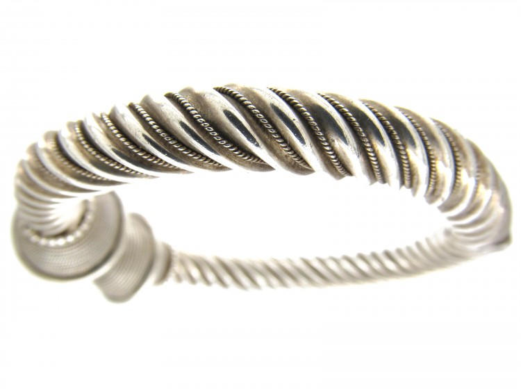Silver Victorian Twist Bangle