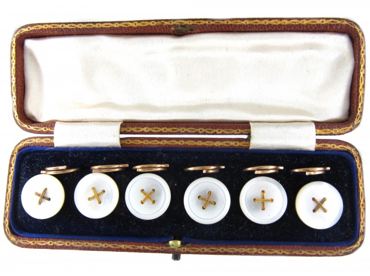 Edwardian 18ct Gold Buttons in Original Case