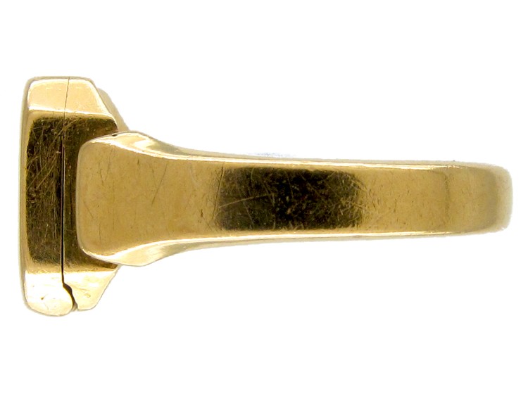 Opening 18ct Gold Victorian Signet Ring