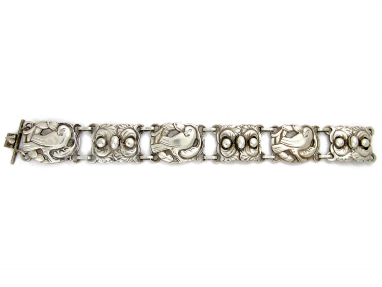 Silver Bracelet attributed to a Georg Jensen Design
