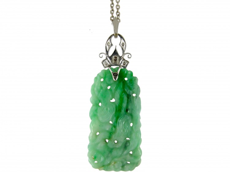 Art Deco 18ct White Gold & Carved Jade Pendant on a White Gold Chain