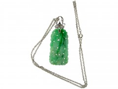 Art Deco 18ct White Gold & Carved Jade Pendant on a White Gold Chain