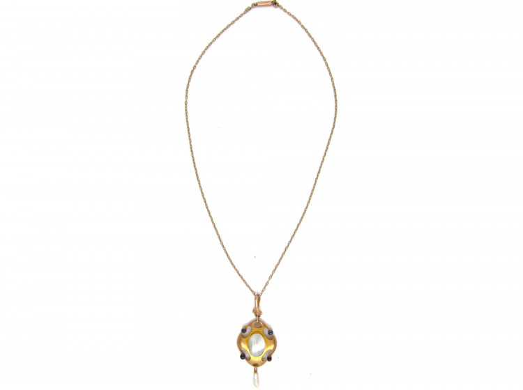 Art Nouveau Gold Pendant on Chain