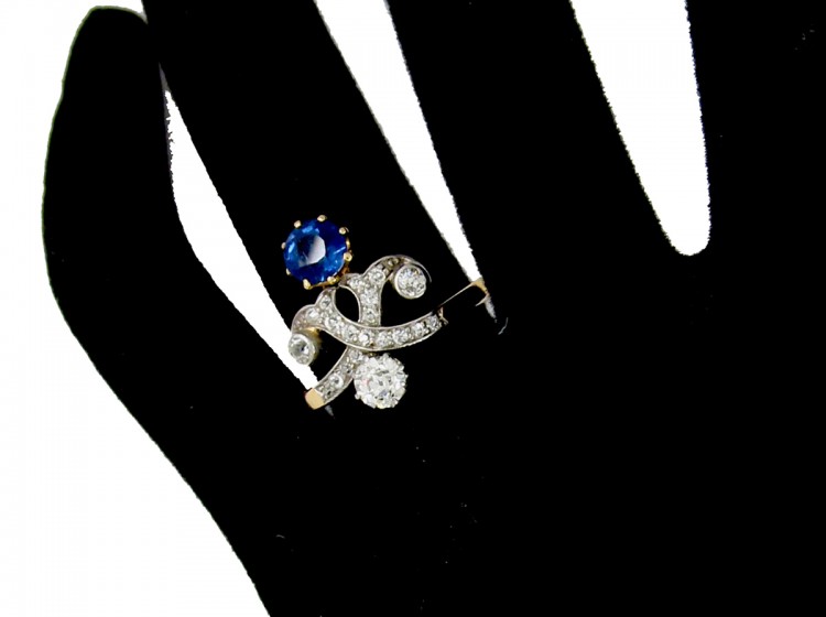 Art Nouveau Sapphire & Diamond Ring