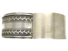 Victorian Silver Oak Leaf Motif Bangle