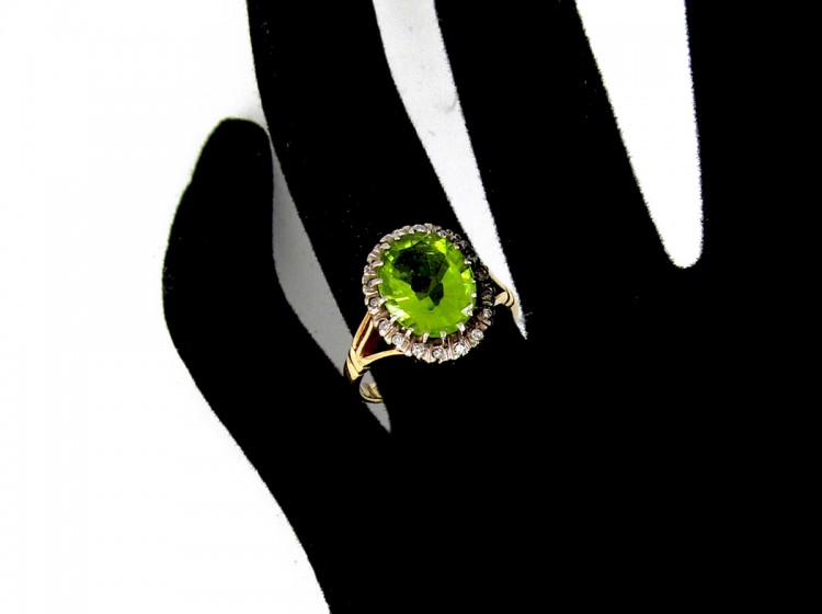 Victorian Peridot & Diamond Ring