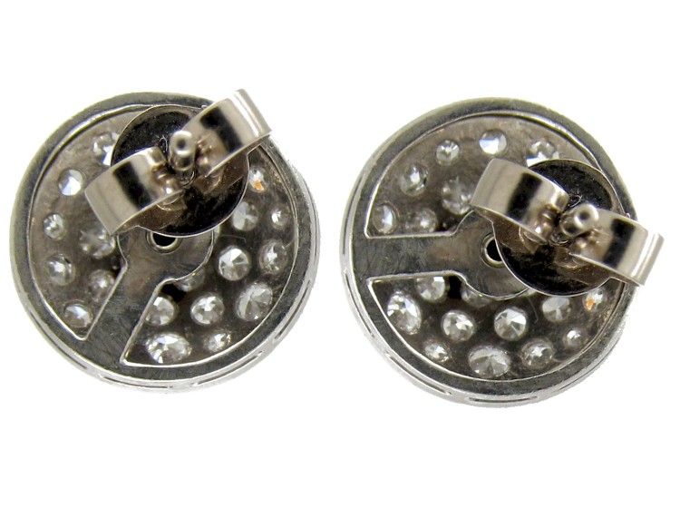 Round Diamond Studded Earrings