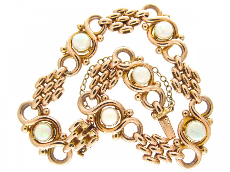 Edwardian 15ct Bracelet set with Opals