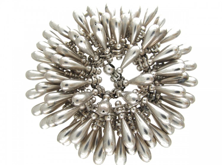 Victorian Silver Collar with Pear Shaped Drops