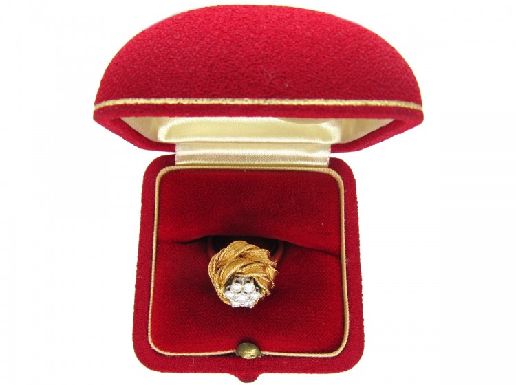 Diamond Cluster 18ct Gold Modernist Ring