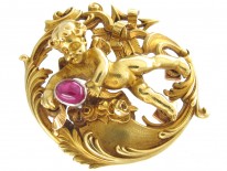 18ct Gold Rococo Cherub Love Brooch