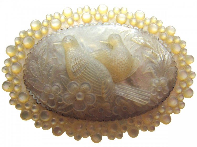 Carved Mother of Pearl Turtle Doves Regency Brooch