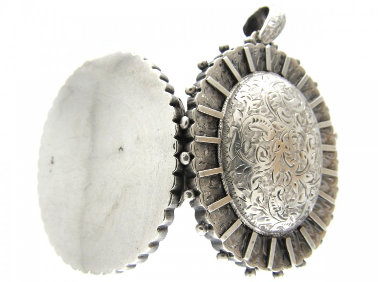 Silver Oval Victorian Locket