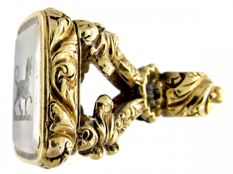 Georgian Gold Cased Seal with Chalcedony Dog Intaglio