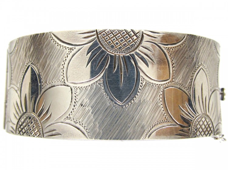 Silver Mary Quant Style Flowers Bangle